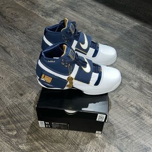 Zoom Lebron Soldier CT16 QS (25 Straight) 2018